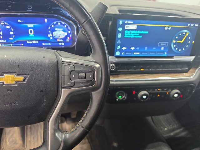 Used 2023 Chevrolet Silverado 1500 LT AWD/4WD image 12