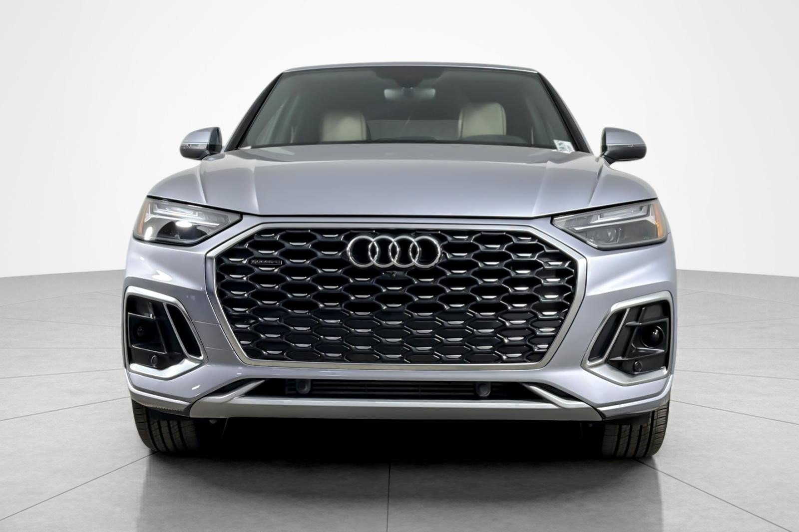 Used 2023 Audi Q5 2.0T Premium Plus w/ Premium Plus Package AWD/4WD image 8