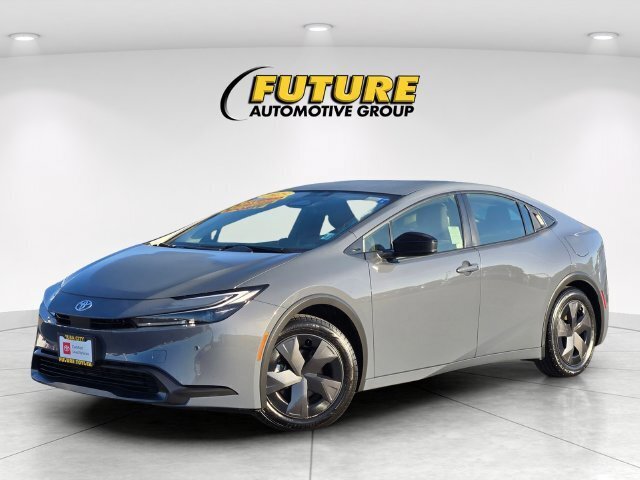 Certified 2025 Toyota Prius LE FWD image 10