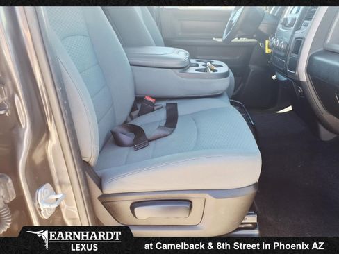 Used 2017 RAM 1500 Express image 6