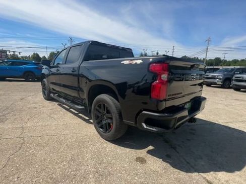 Used 2023 Chevrolet Silverado 1500 RST w/ Redline Edition AWD/4WD image 7