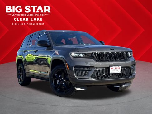 New 2025 Jeep Grand Cherokee Laredo image 1