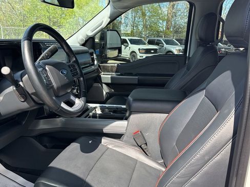 Used 2024 Ford F350 Lariat w/ Lariat Ultimate Package AWD/4WD image 20