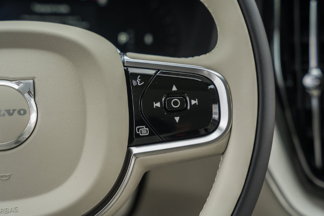 New 2027 Volvo XC60 B5 Ultra AWD/4WD image 28