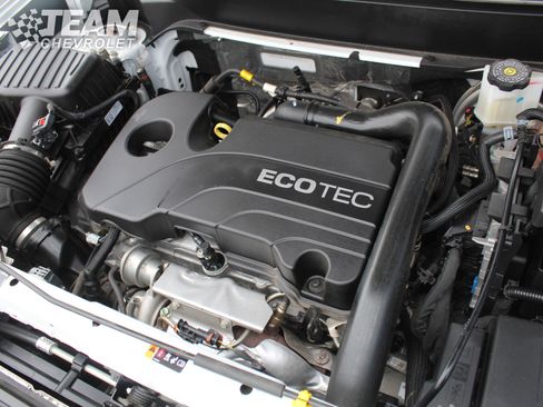 Certified 2022 Chevrolet Equinox RS w/ LPO, Floor Liner Package image 31