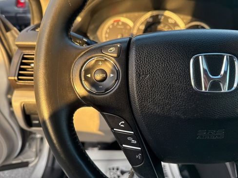 Used 2015 Honda Accord EX-L image 16