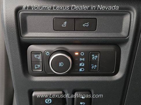 Used 2023 Ford Expedition Platinum AWD/4WD image 35