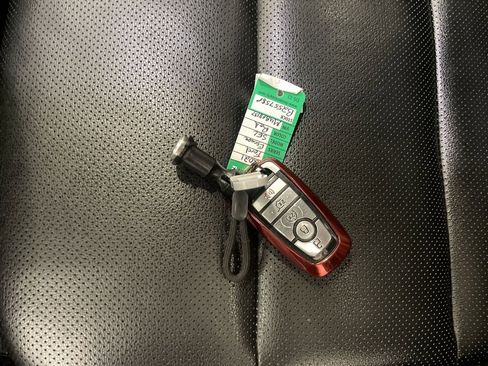 Used 2021 Ford Escape SEL w/ Technology Package image 27