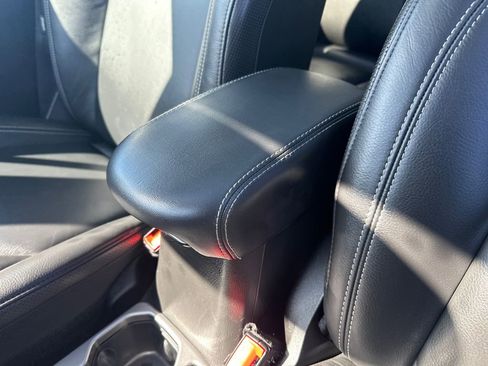 Used 2022 Jeep Renegade Limited w/ Sun, Sound & Wheels Group image 23