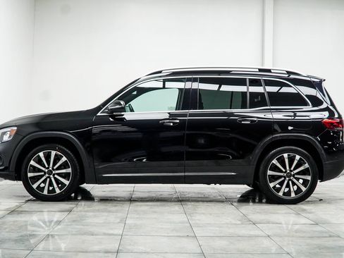 Used 2022 Mercedes-Benz GLB 250 4MATIC w/ Premium Package Lite image 10