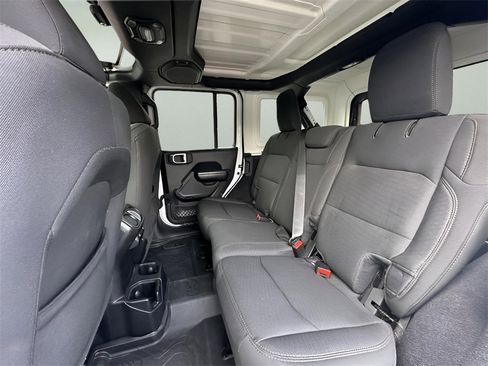 Used 2021 Jeep Wrangler Unlimited Sport image 23