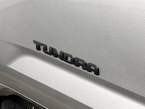Used 2025 Toyota Tundra Limited AWD/4WD image 24