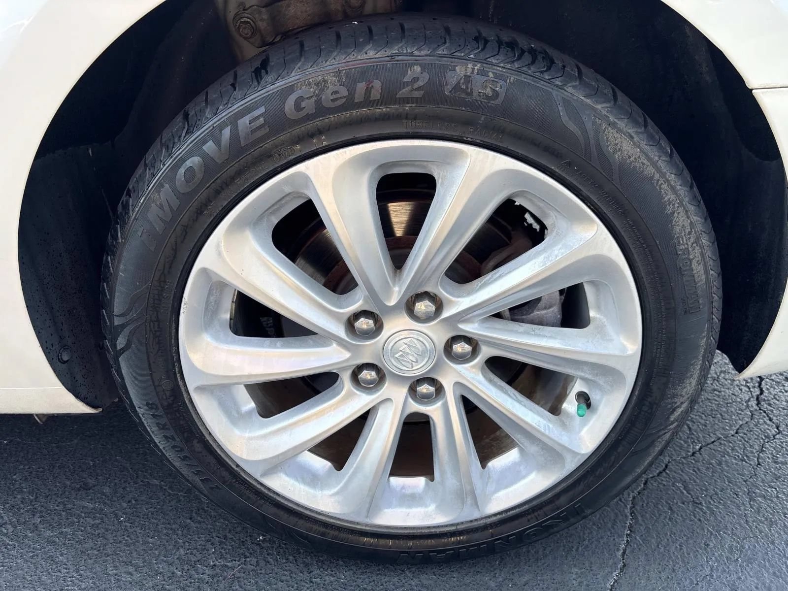 Used 2014 Buick LaCrosse Leather FWD image 11