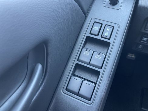 New 2026 Nissan Frontier SV image 39