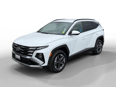 Certified 2025 Hyundai Tucson SEL image 1