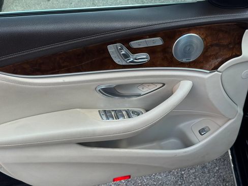 Used 2017 Mercedes-Benz E 300 4MATIC w/ Premium 1 Package image 13