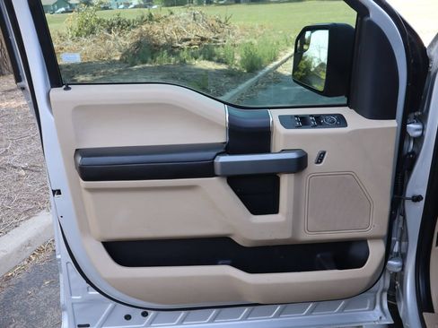 Used 2017 Ford F150 XLT w/ Equipment Group 301A Mid AWD/4WD image 23