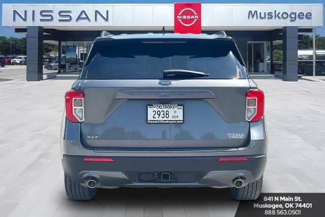Used 2024 Ford Explorer XLT w/ Equipment Group 202A RWD image 6