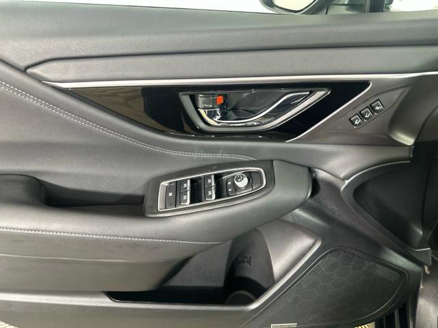 Used 2025 Subaru Outback Limited AWD/4WD image 11