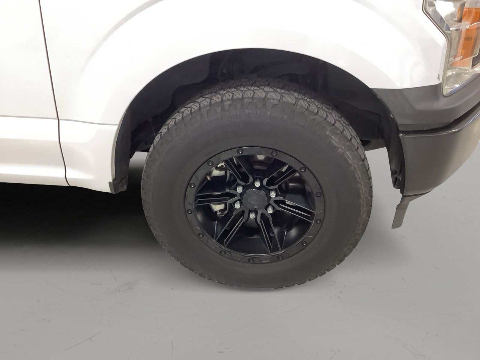 Used 2019 Ford F150 XL w/ Equipment Group 101A Mid RWD image 23