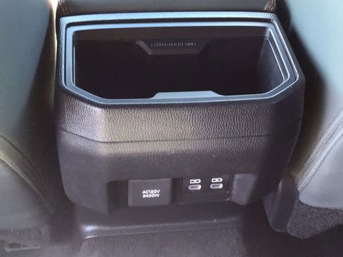 Used 2024 Toyota Tacoma Trailhunter image 15