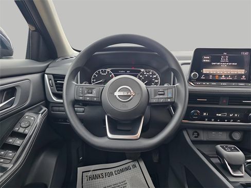Used 2024 Nissan Rogue SV image 20