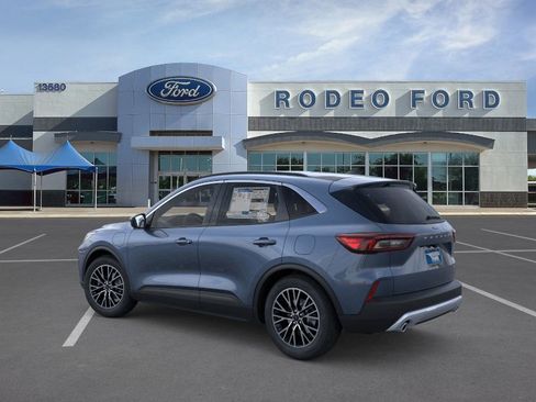 New 2026 Ford Escape SE image 4