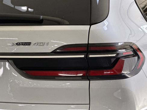 Used 2023 BMW X7 xDrive40i w/ M Sport Package image 12