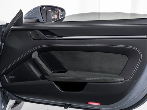 Used 2024 Porsche 911 GT3 image 37