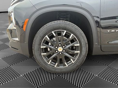 New 2026 Chevrolet Traverse LT w/ Sun and Wheel Package image 9