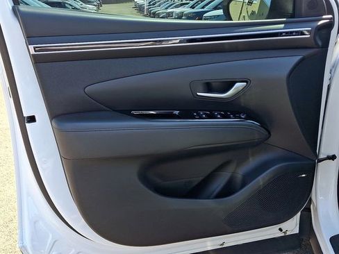 Used 2023 Hyundai Tucson Limited AWD/4WD image 12
