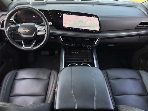 Used 2025 Chevrolet Tahoe LT RWD image 12
