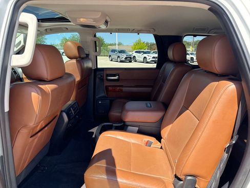Certified 2020 Toyota Sequoia Platinum RWD image 24