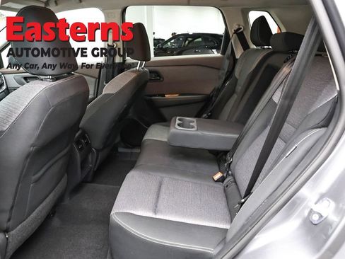 Used 2021 Nissan Rogue S AWD/4WD image 22