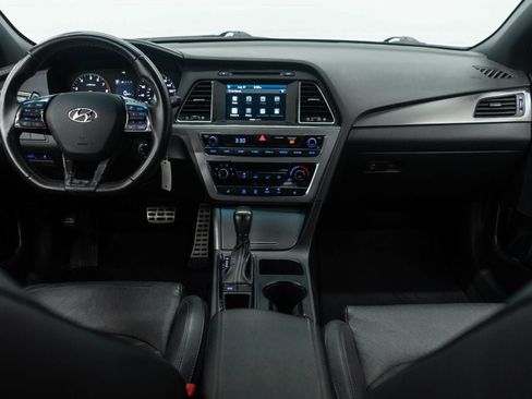 Used 2017 Hyundai Sonata Sport 2.0T FWD image 9