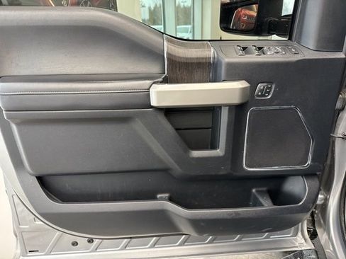 Used 2020 Ford F350 Lariat image 22