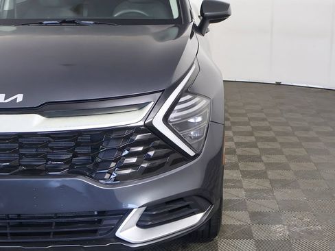 Used 2024 Kia Sportage LX AWD/4WD image 12