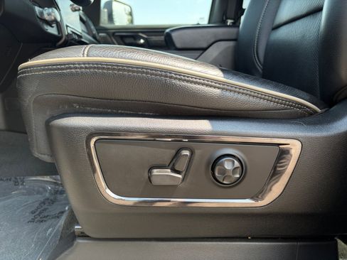 Used 2023 RAM 1500 Limited AWD/4WD image 14