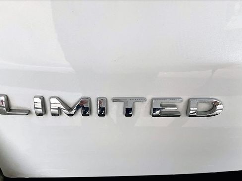 Used 2023 Ford Expedition Max Limited RWD image 9
