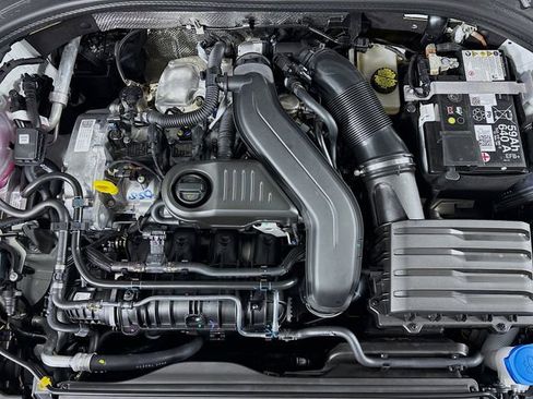 New 2026 Volkswagen Jetta SE FWD image 31
