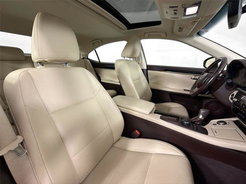 Used 2016 Lexus ES 350 FWD image 38