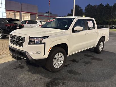 Used 2024 Nissan Frontier SV w/ SV Convenience Package