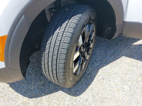 Certified 2025 Hyundai Santa Cruz SEL FWD image 34