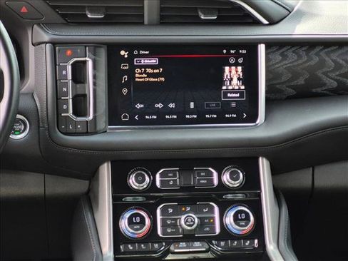 Used 2023 GMC Yukon XL Denali AWD/4WD image 13