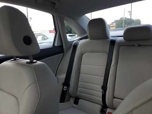 Certified 2024 Volkswagen Jetta SE FWD image 10