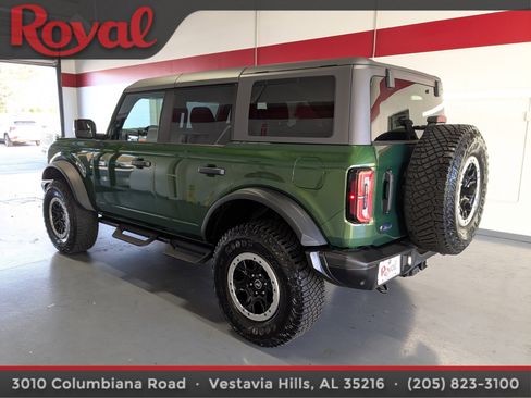 Used 2023 Ford Bronco Badlands w/ Sasquatch Package image 2