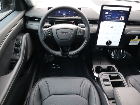 New 2025 Ford Mustang Mach-E Premium image 22