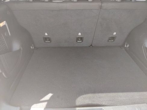 Used 2023 Jeep Renegade Latitude AWD/4WD image 19