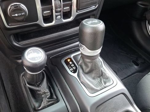 Used 2020 Jeep Wrangler Unlimited Sport S AWD/4WD image 14