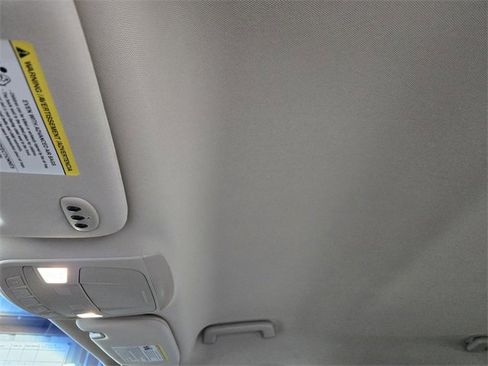 Used 2017 Lincoln MKX Select w/ Select Plus Package image 26